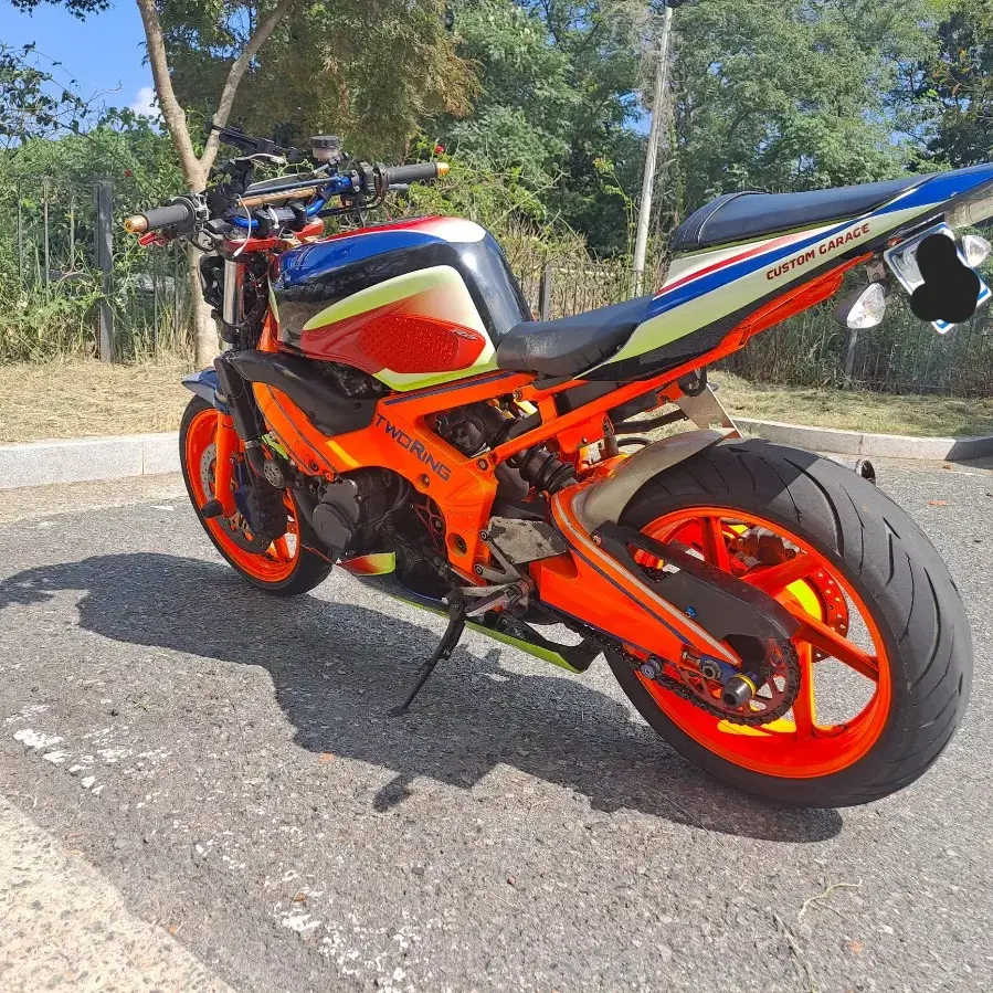 혼다 CBR400RR 네이키드커스텀 차량 판매합니다