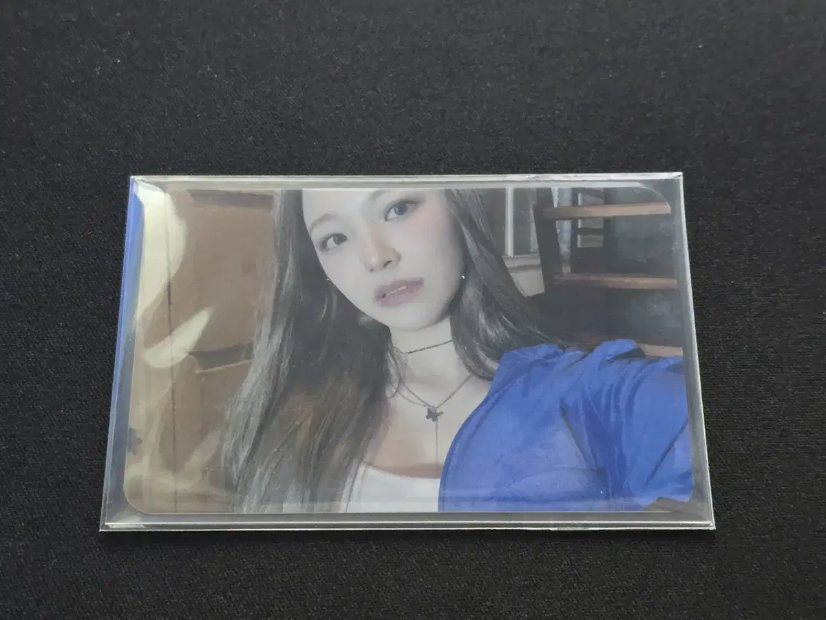 fromis 9 baek jiheon dm pre-order benefit photocard