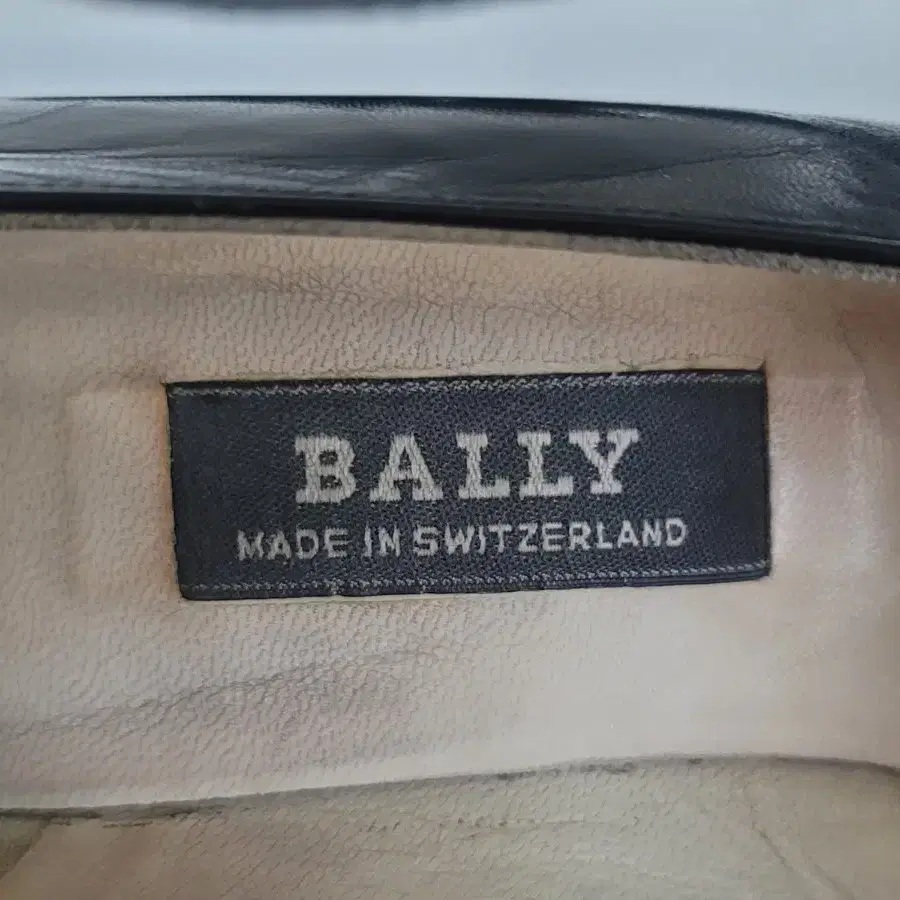 BALLY 발리 여성 가죽 미들힐