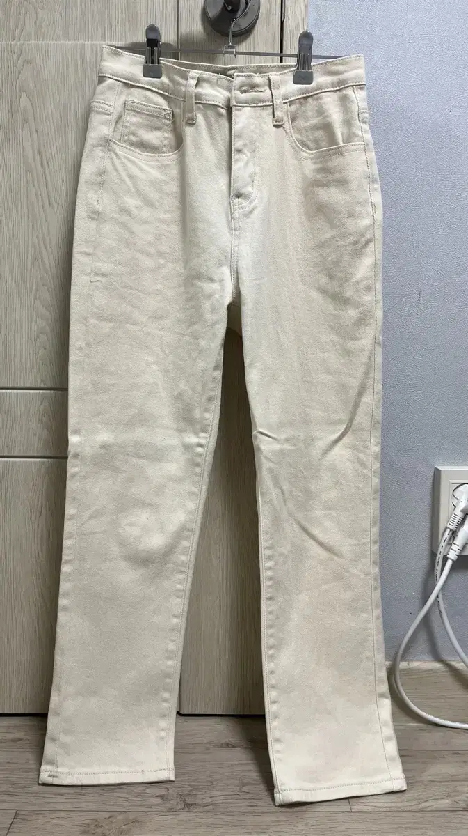 Gogoshing Cotton Straight Leg Trousers in Cream