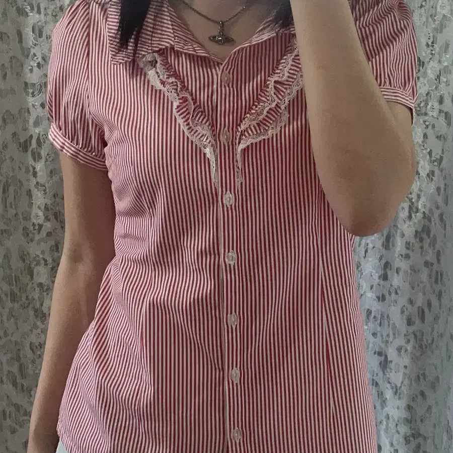 LAZY DAISY red striped shirt