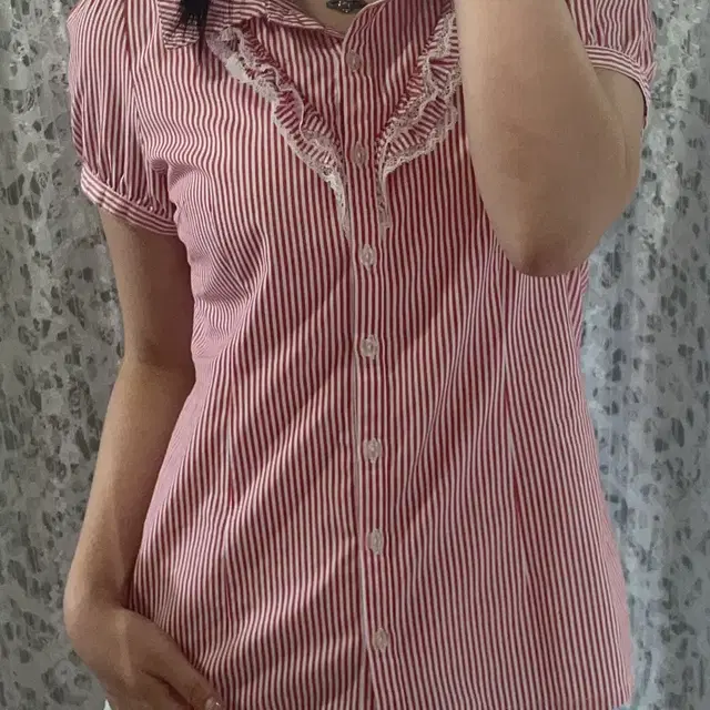 LAZY DAISY red striped shirt