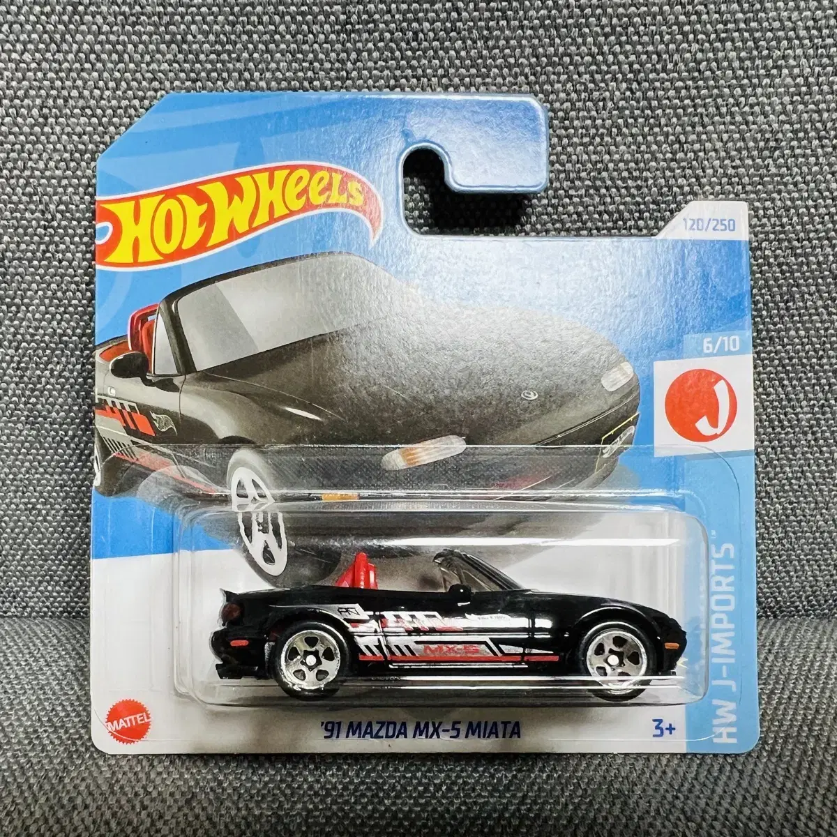 Hot Wheels 91 Mazda MX-5 Miata