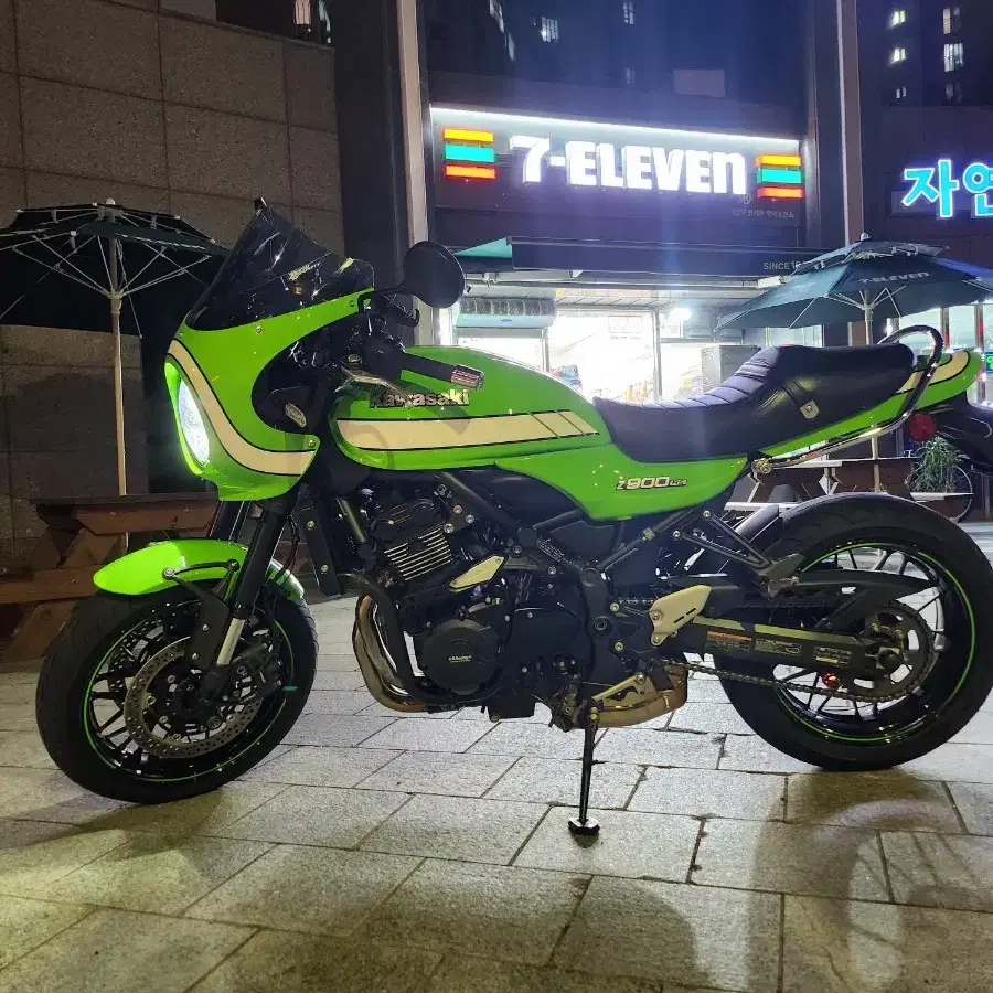 가와사키 Z900rs