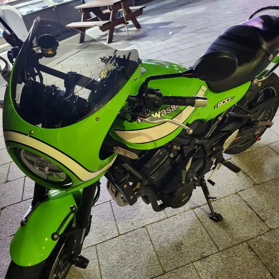 가와사키 Z900rs