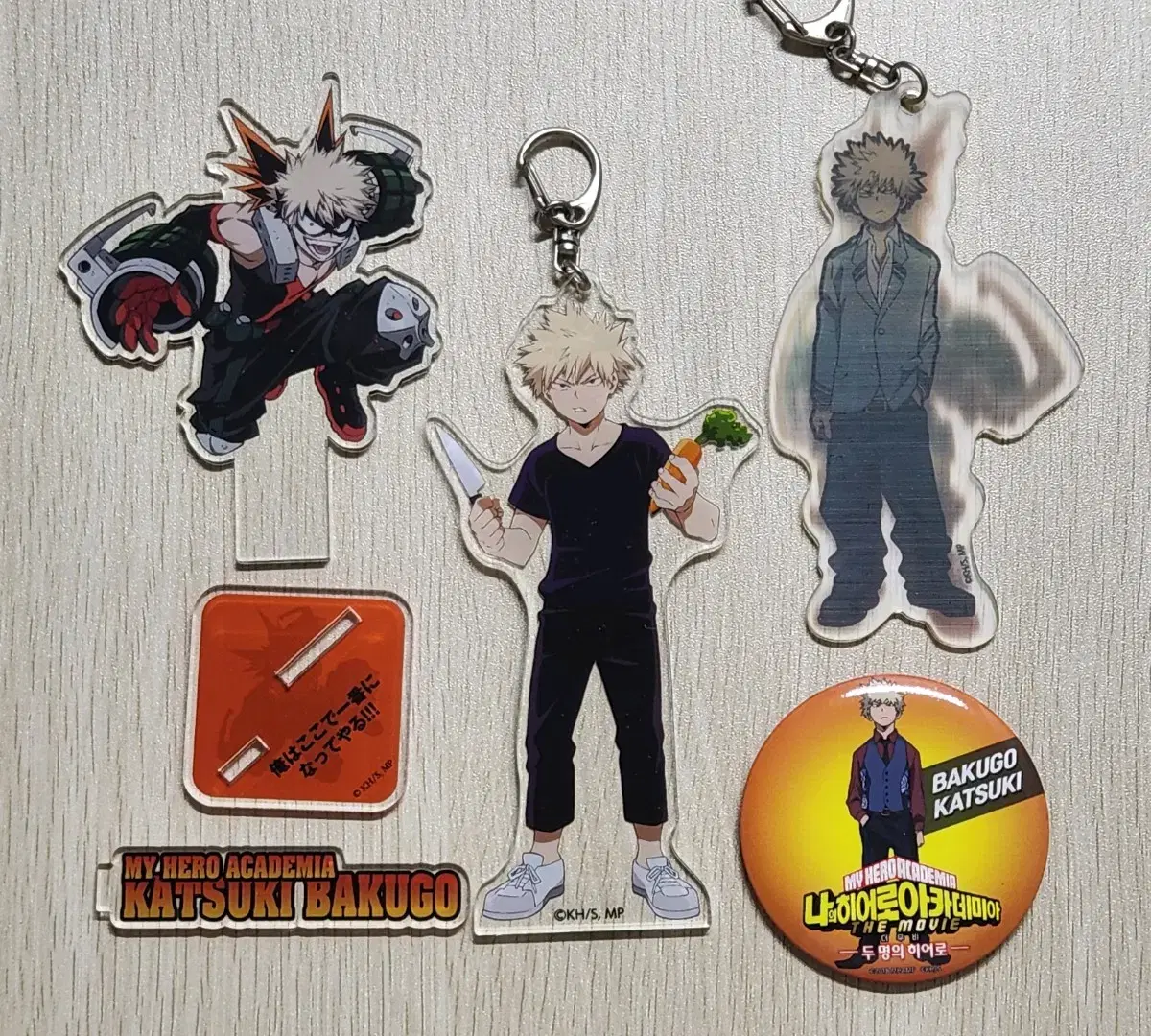 Hiroaka Bakugo Katsuki Acrylic Stand Theatrical Edition pre-order benefit Canbadge