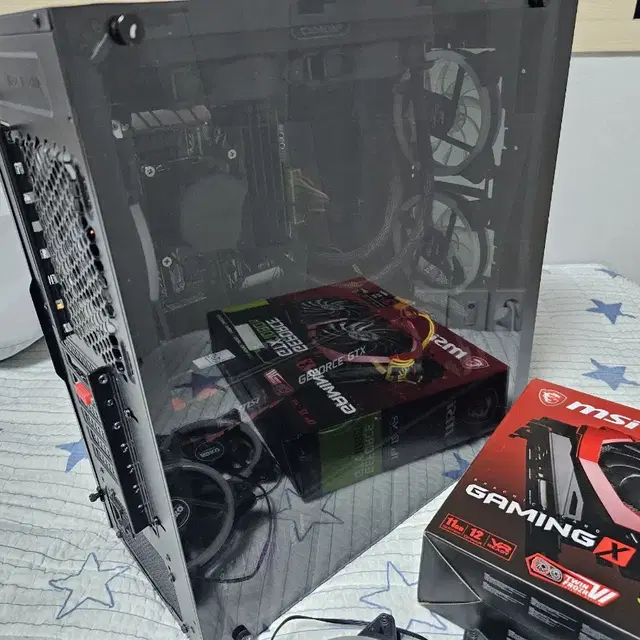 i7-7700k,1080ti 조립컴퓨터 팝니다.