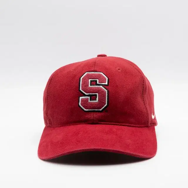 VINTAGE NIKE STANFORD RED HAT