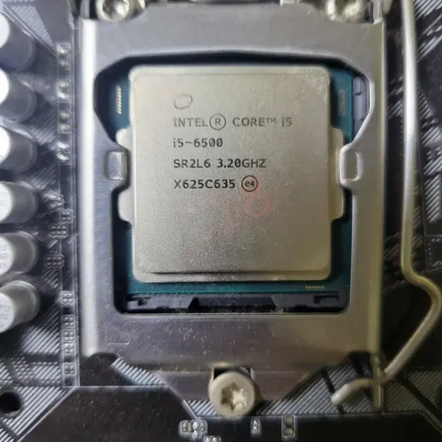 i5 6500, H110보드, DDR4 8기가,4기가메모리 판매합니다.