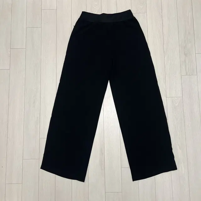 아디다스 와이드 레그 플리스 팬츠 Adidas wide leg pants