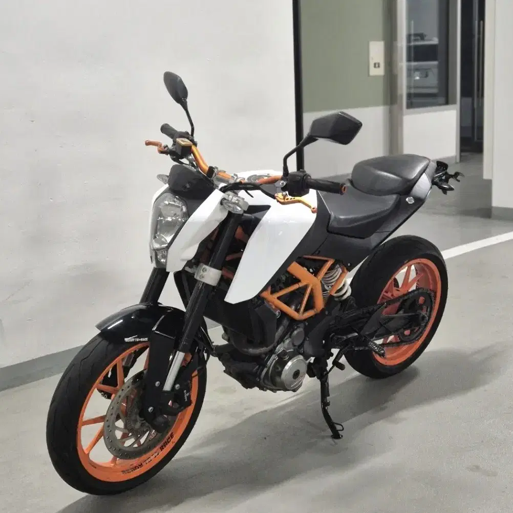 2017년식 KTM 듀크390 ABS 판매합니다.