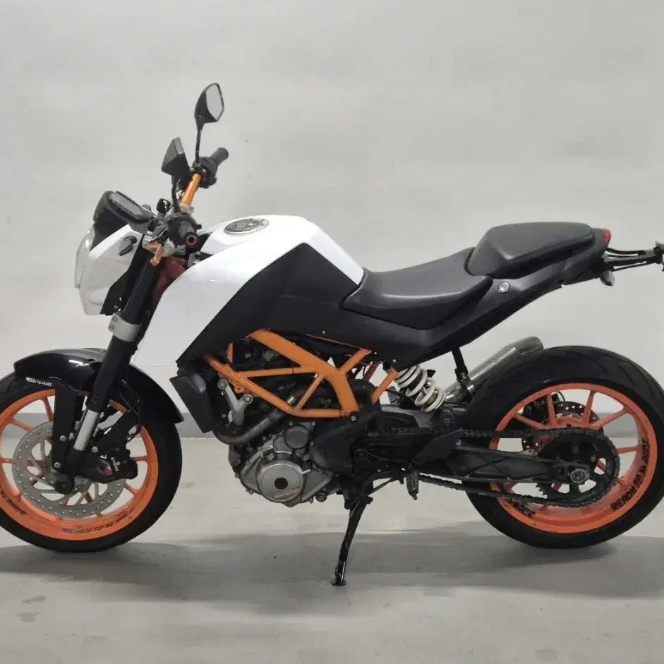 2017년식 KTM 듀크390 ABS 판매합니다.