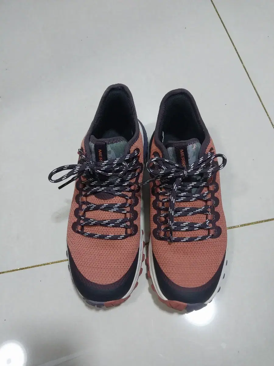 등산화 234 MERRELL