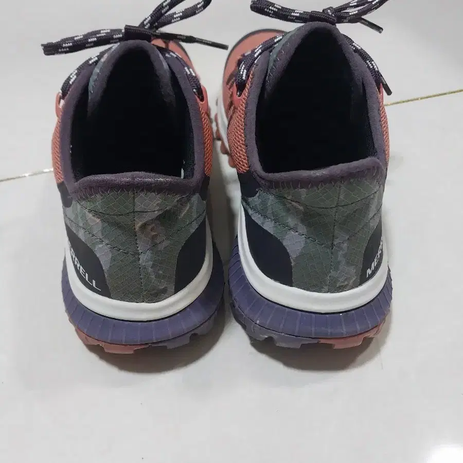 등산화 234 MERRELL