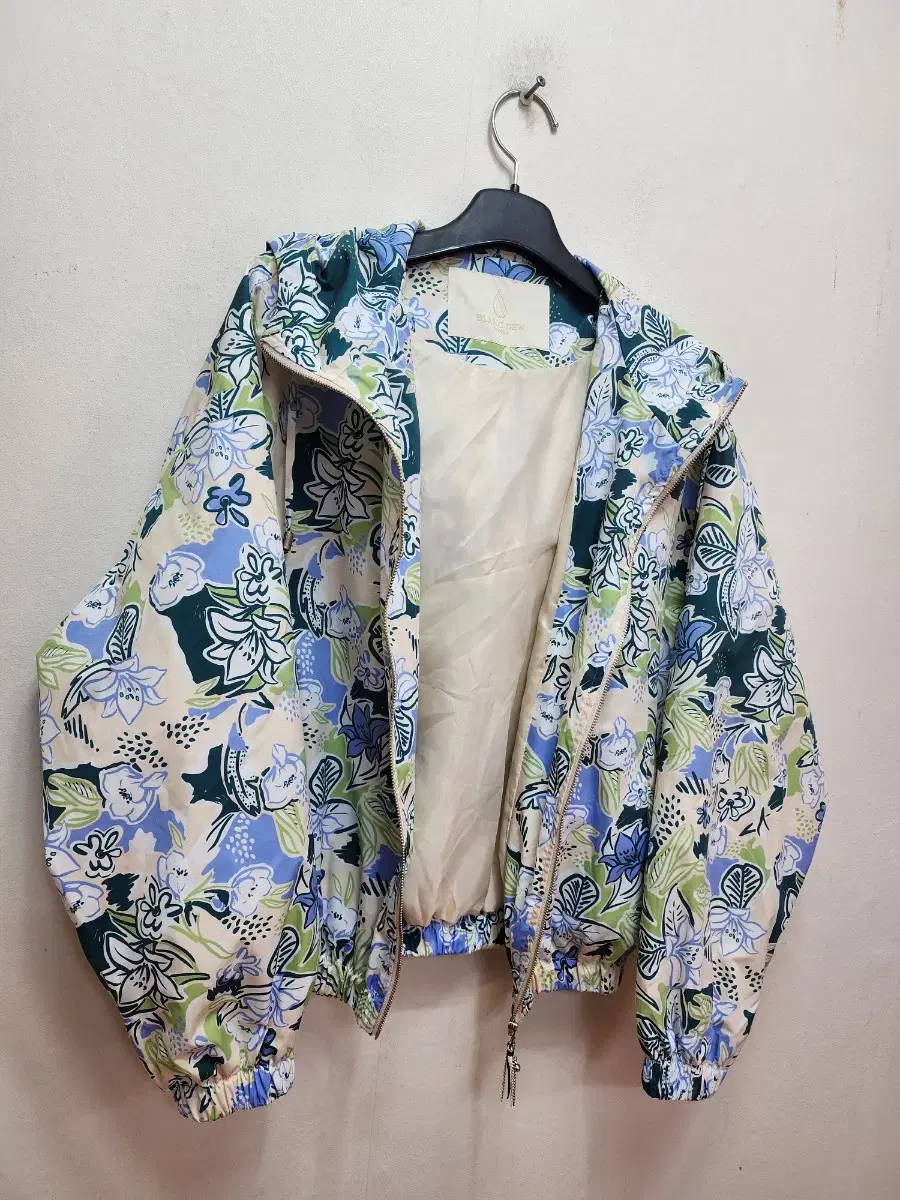 Blande Rico Windbreaker ~SOLD~.