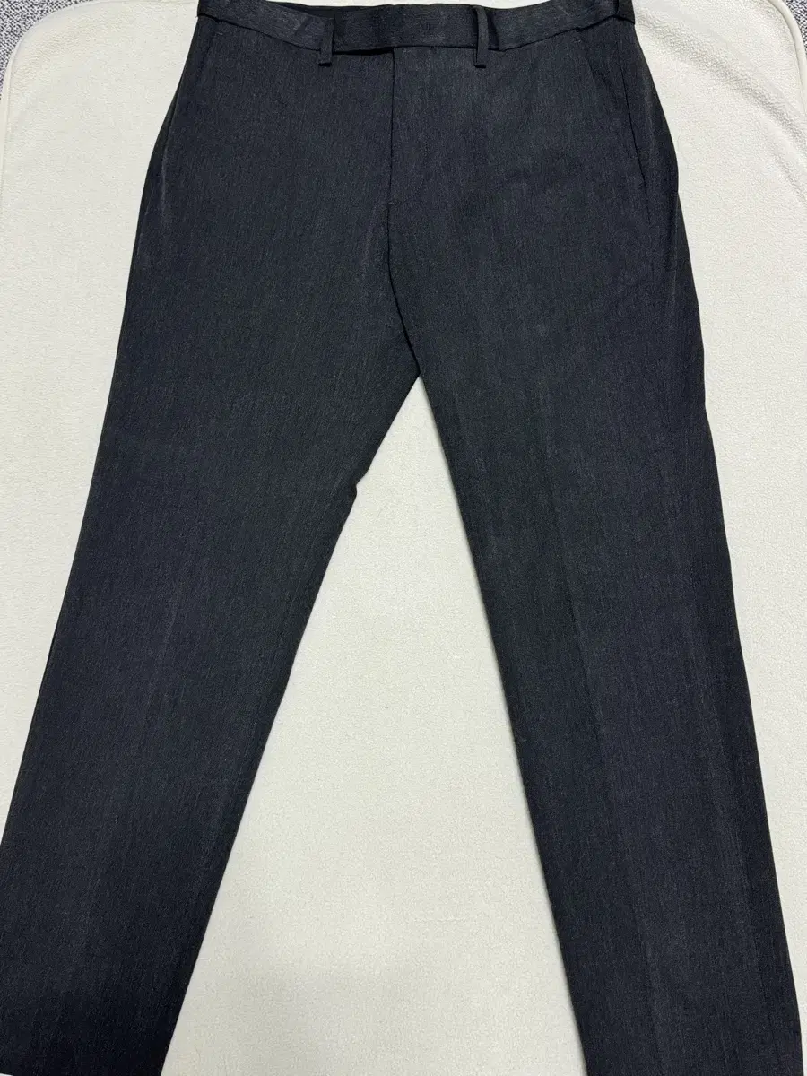 [32]Plain Tapered Hidden Banding Slacks Charcoal Gray