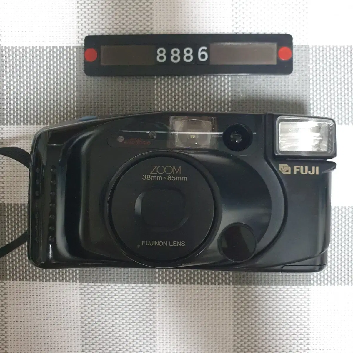 FUJI Zoom Cardia 900 DATE Film Camera