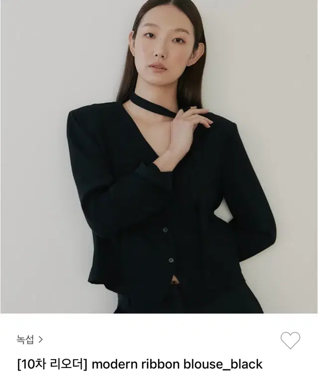 modern ribbon blouse_black 녹섭 모던 리본 블라우스