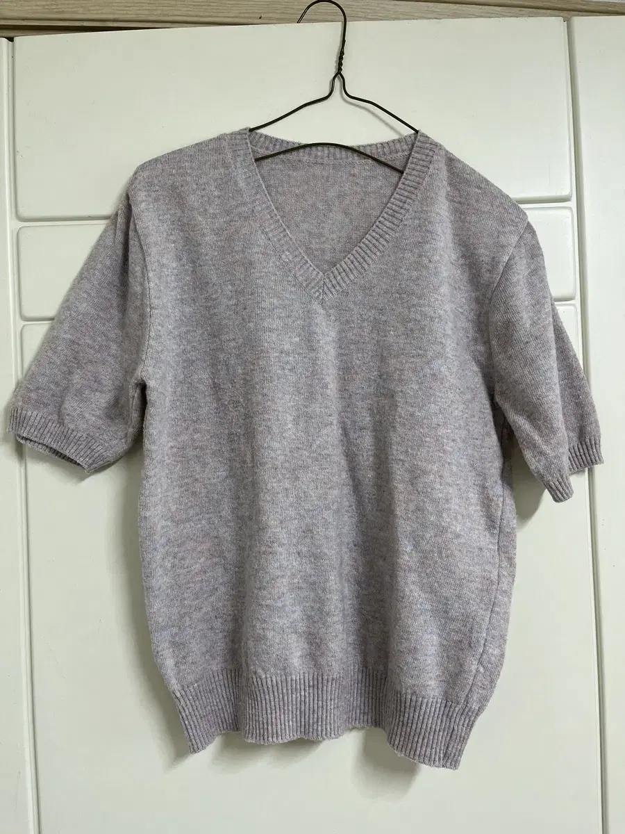 Short-sleeved knit in cashmere