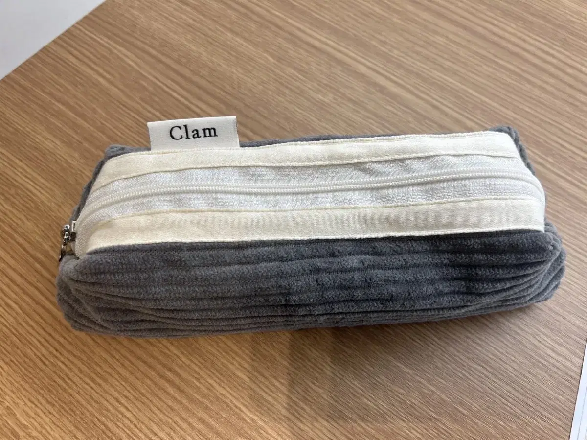 클램 clam 필통