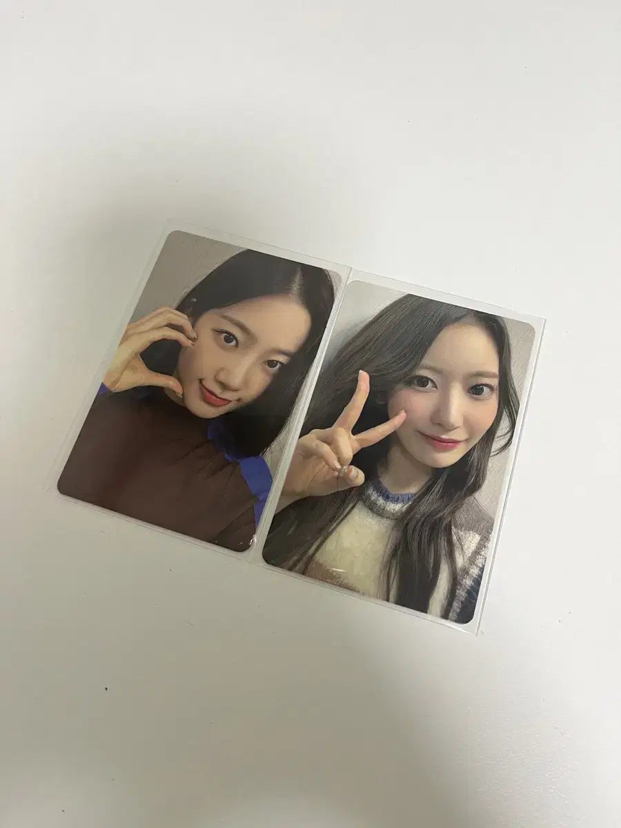 Le sserafim pier kit photocard sell sakura kazuha