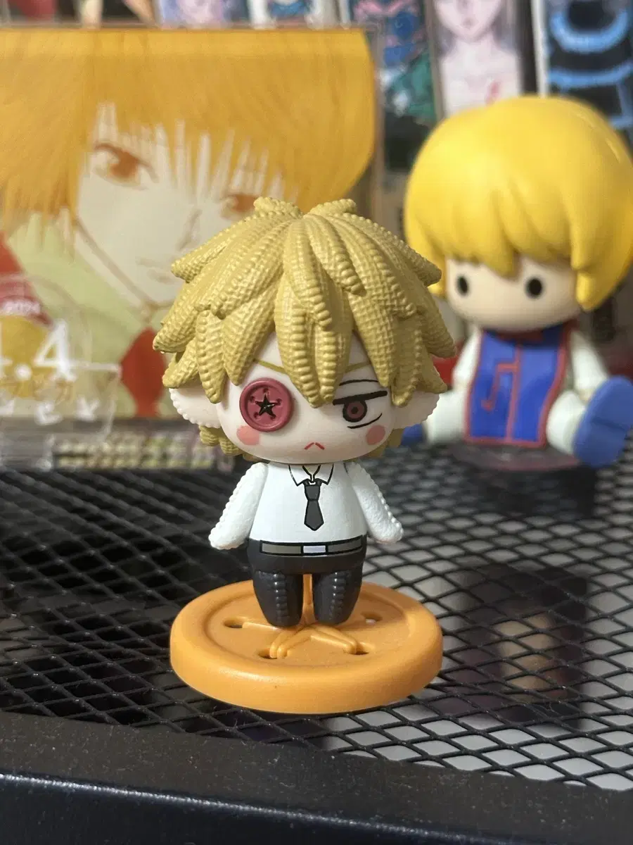 Chainsaw Man Denji Nuikake Gacha Figure