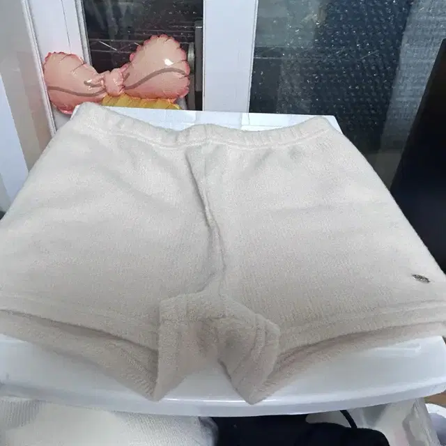 보헤미안서울 COZY RIBBED SHORTS, CREAM