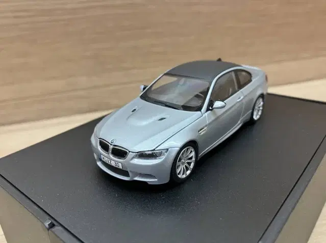 1:43 1/43 BMW E92 M3 딜러용 실버스톤 다이캐스트 팝니다.