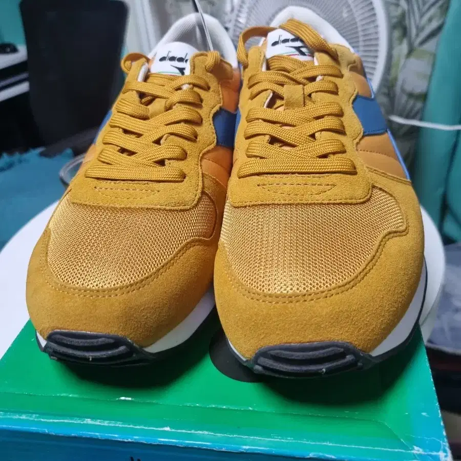 Diadora 운동화 250,280 새제품