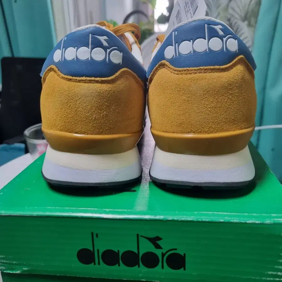 Diadora 운동화 250,280 새제품