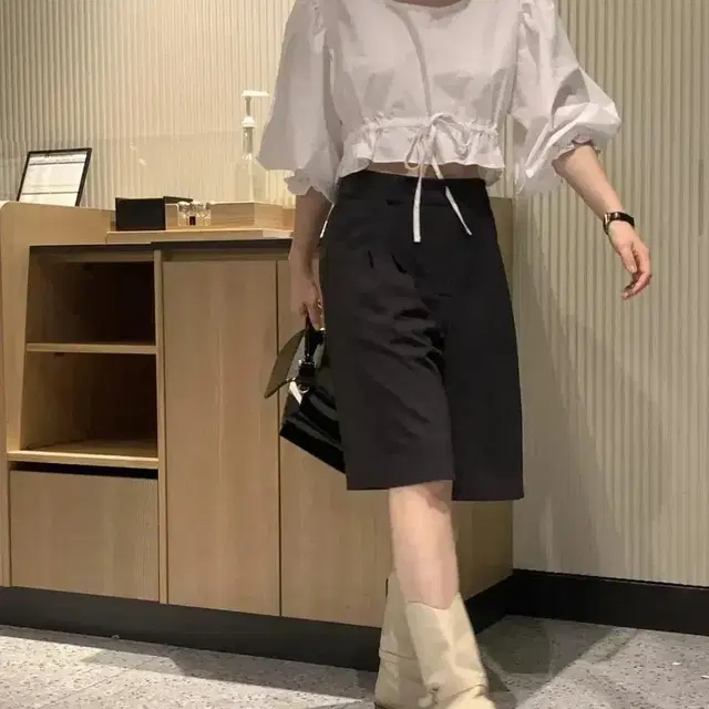 리넨느 자체제작 FAIRY CROP BLOUSE