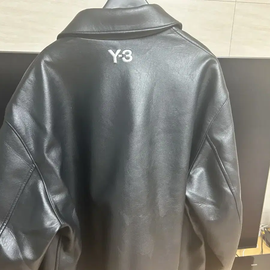 Y-3 레알마드리드 인조 가죽 자켓