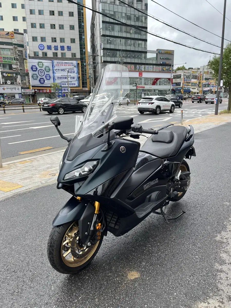 Tmax 560 신형