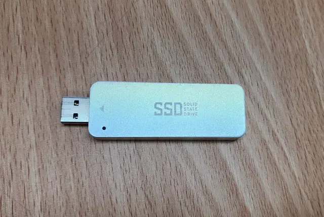 리뷰안 정품ssd usb3.0 ux400(256GB)