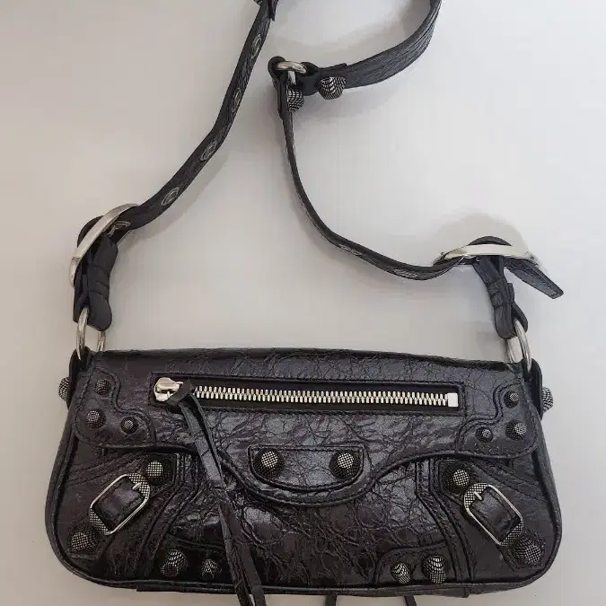 Balenciaga Le Cagole XS Sling Bag Metall