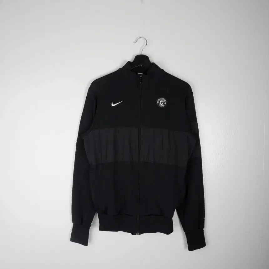 Nike Colorblocked Black Zip-Up Jersey VIA1240