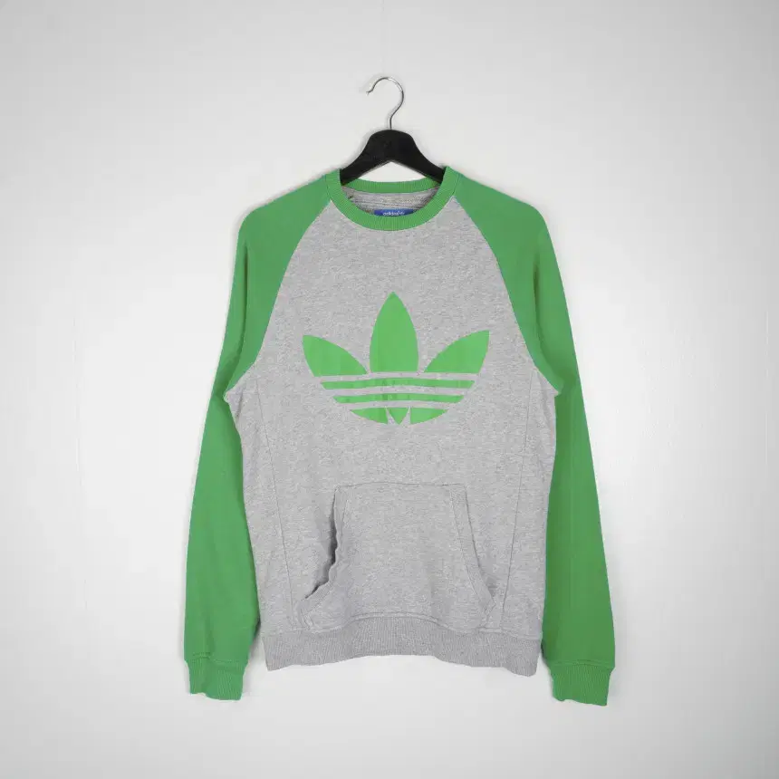 Adidas Two-Tone Big Logo Pocket Round Top VIA1256