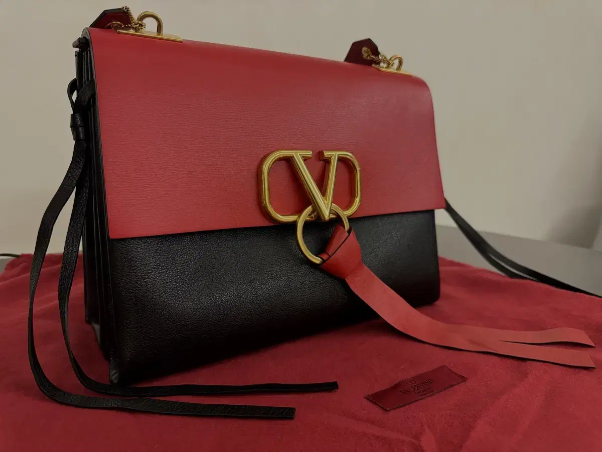 Valentino Garavani Leather handbag