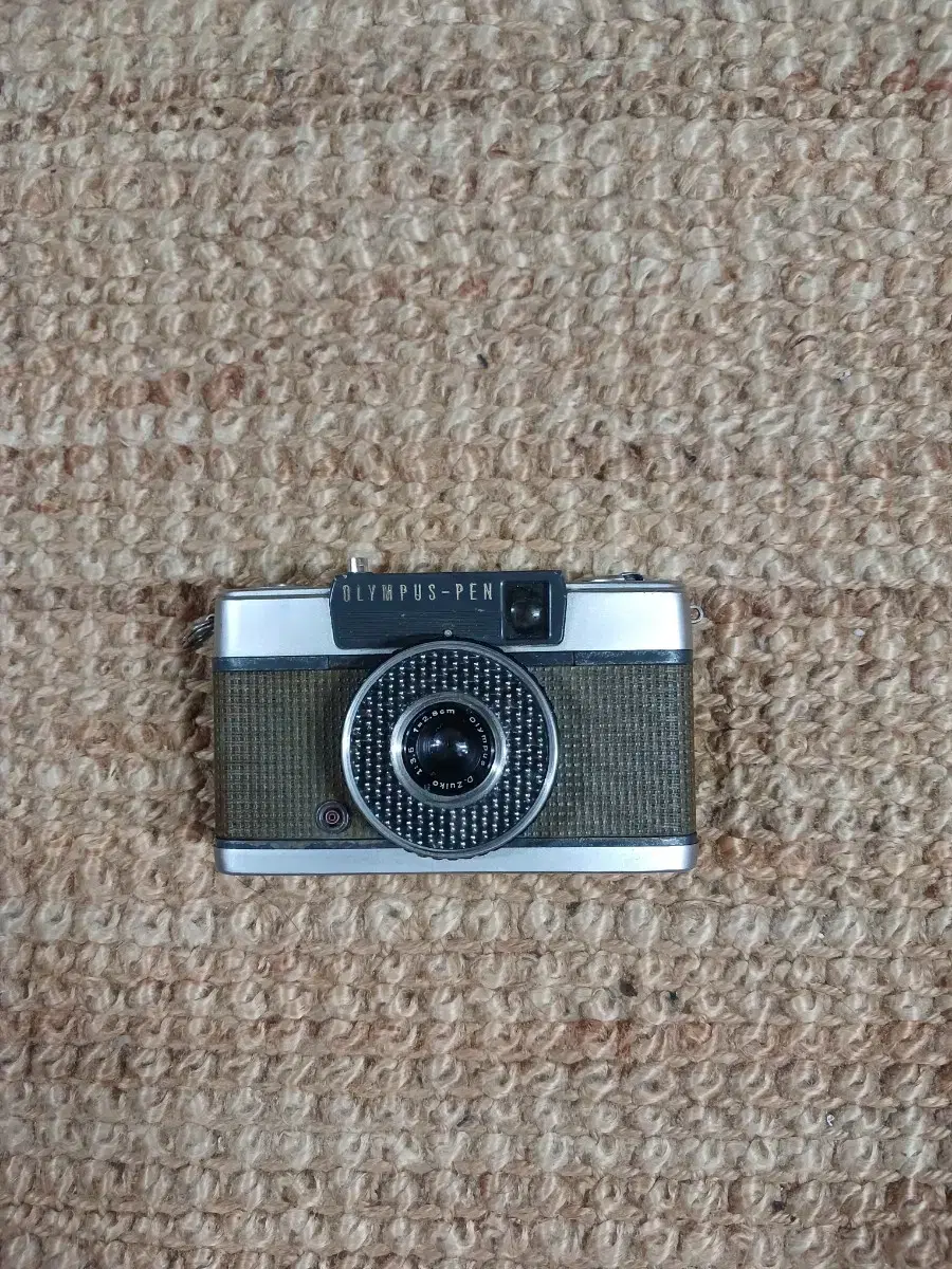 OLYMPUS PEN EE 하프필림카메라