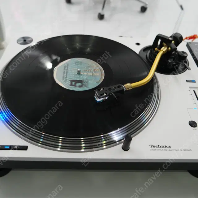 테크닉스 SL-1200 M7L 화이트 50주년 리미티드 에디션