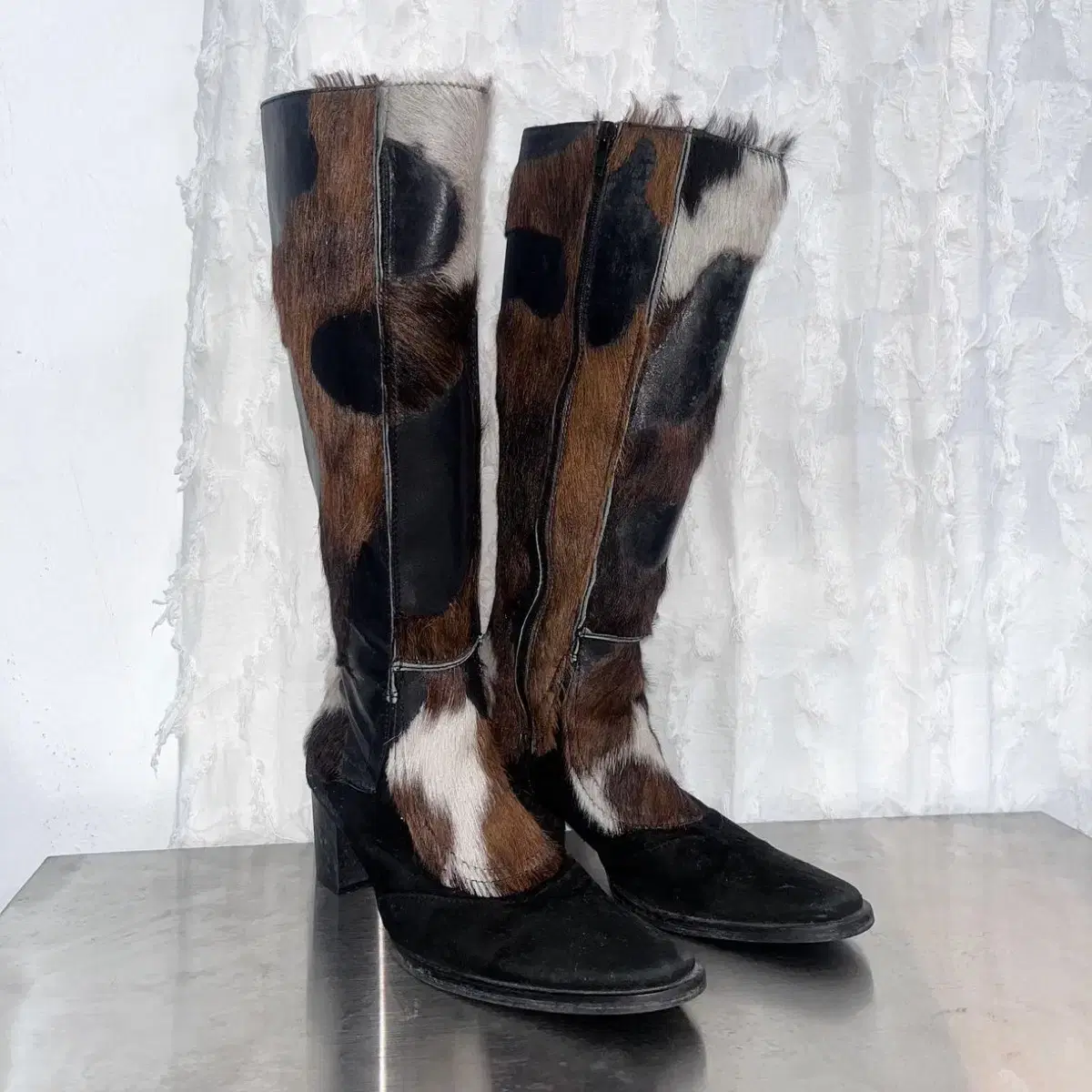 Italy vtg ; cowboy calf hair boots 230