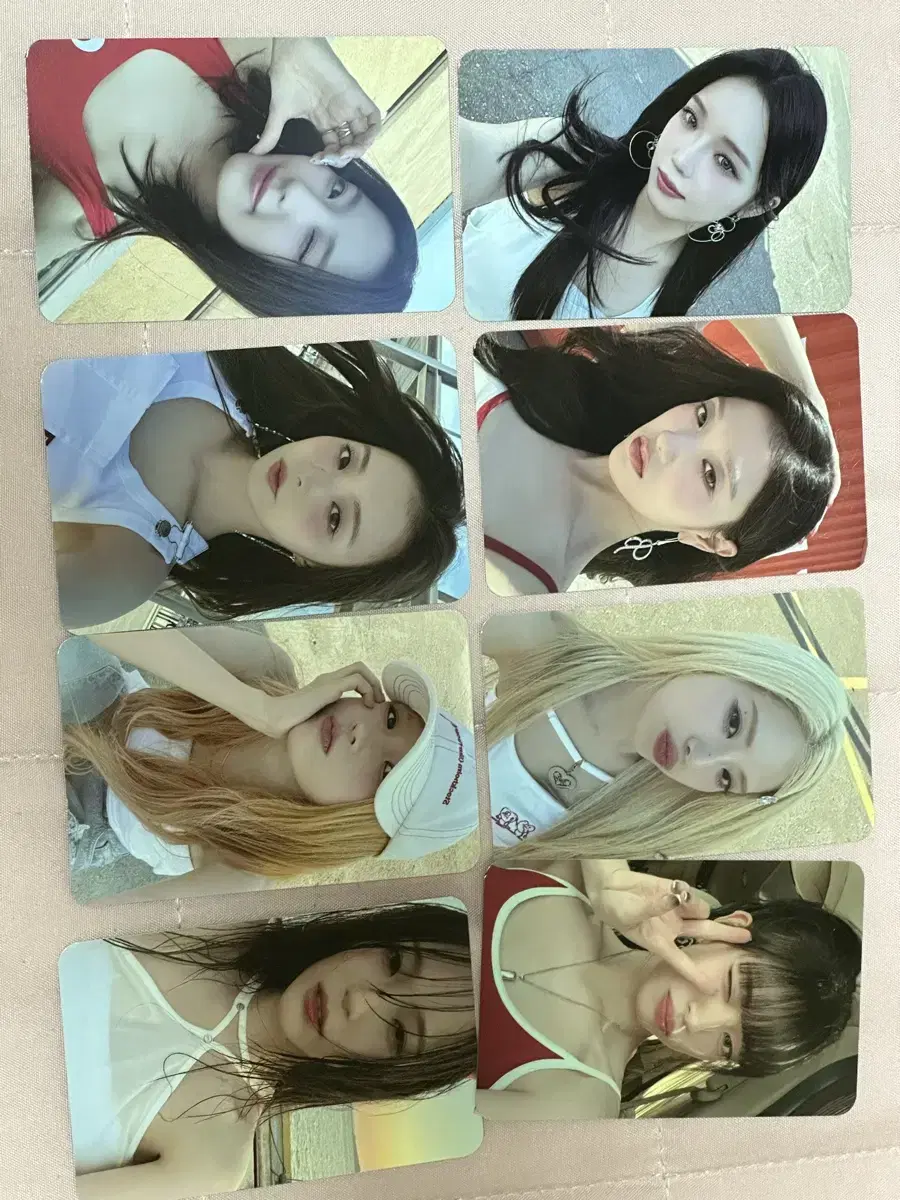 Fromis 9 Fanfly unreleased photocard set sells