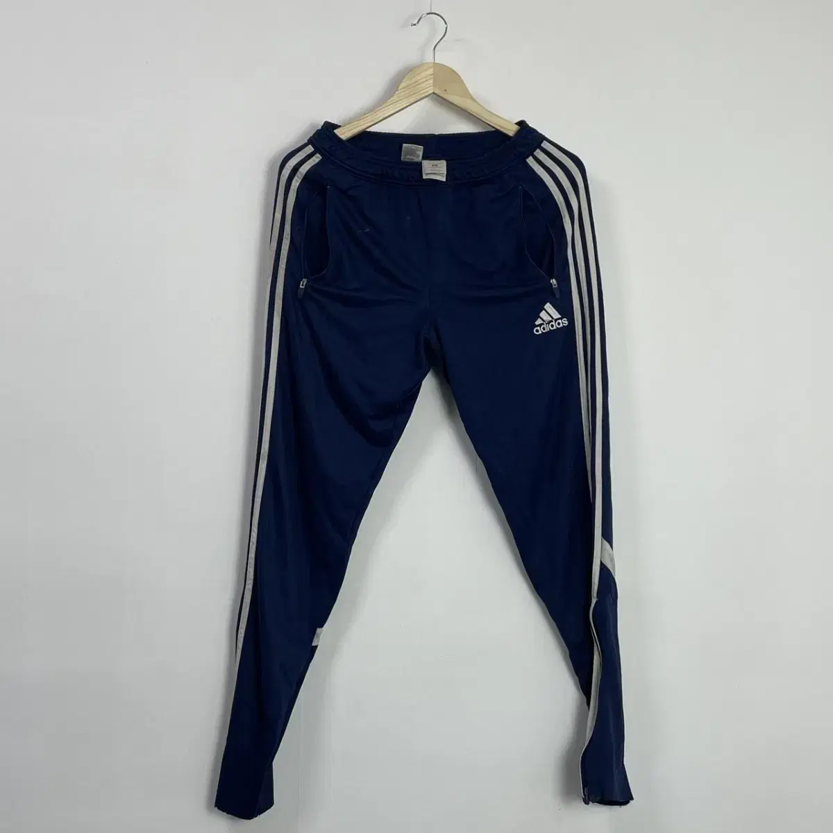 113 Product name: Adidas Training Pants