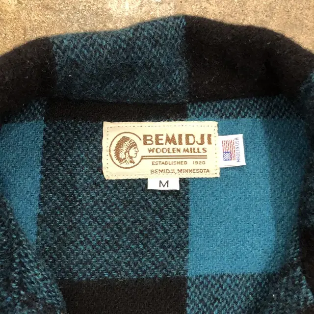 Bemidji Wool Shirt - M (100) - USA made