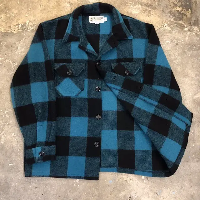 Bemidji Wool Shirt - M (100) - USA made