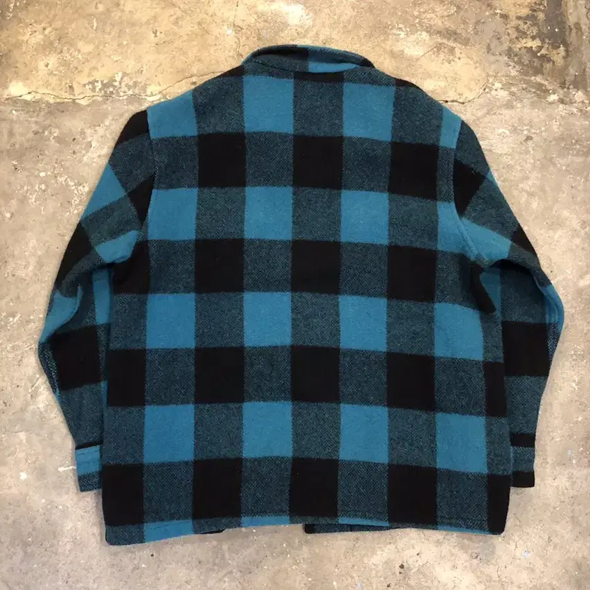 Bemidji Wool Shirt - M (100) - USA made