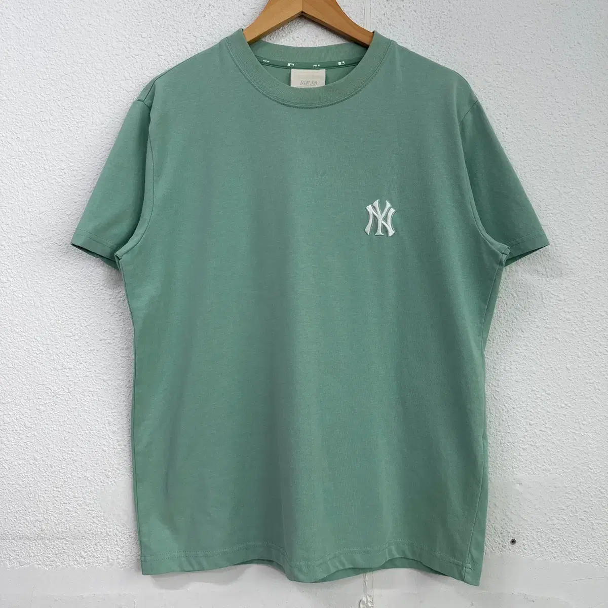 [100] MLB M.L.B. New York Yankees Big Logo Short Sleeve T-Shirt Mint 9072