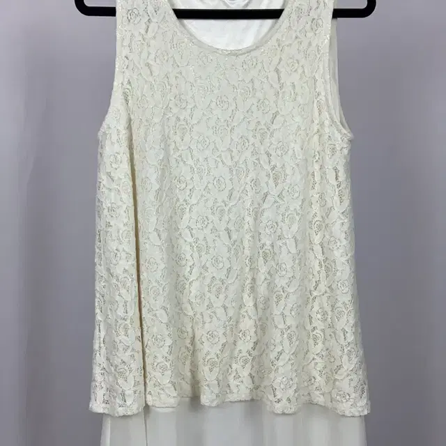 CINEMA CLUB White Flower Mori Sleeveless