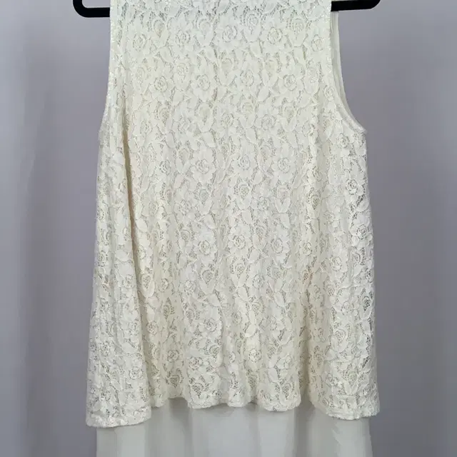 CINEMA CLUB White Flower Mori Sleeveless