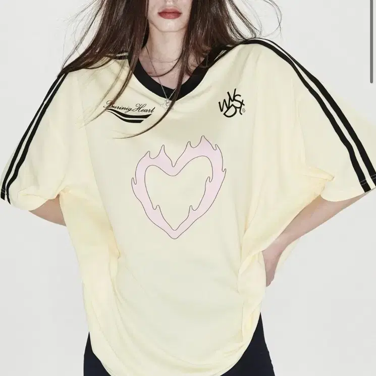 원더비지터 BN Heart Jersey T-shirt